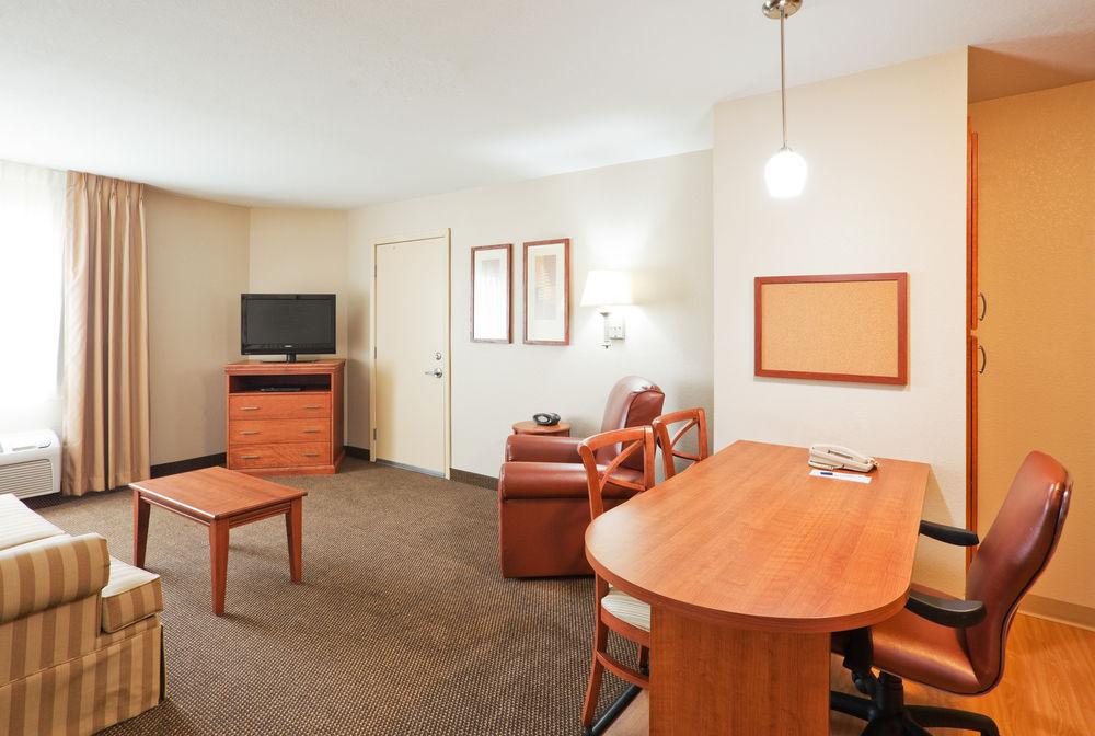 Candlewood Suites Eastchase Park By Ihg Montgomery Eksteriør bilde