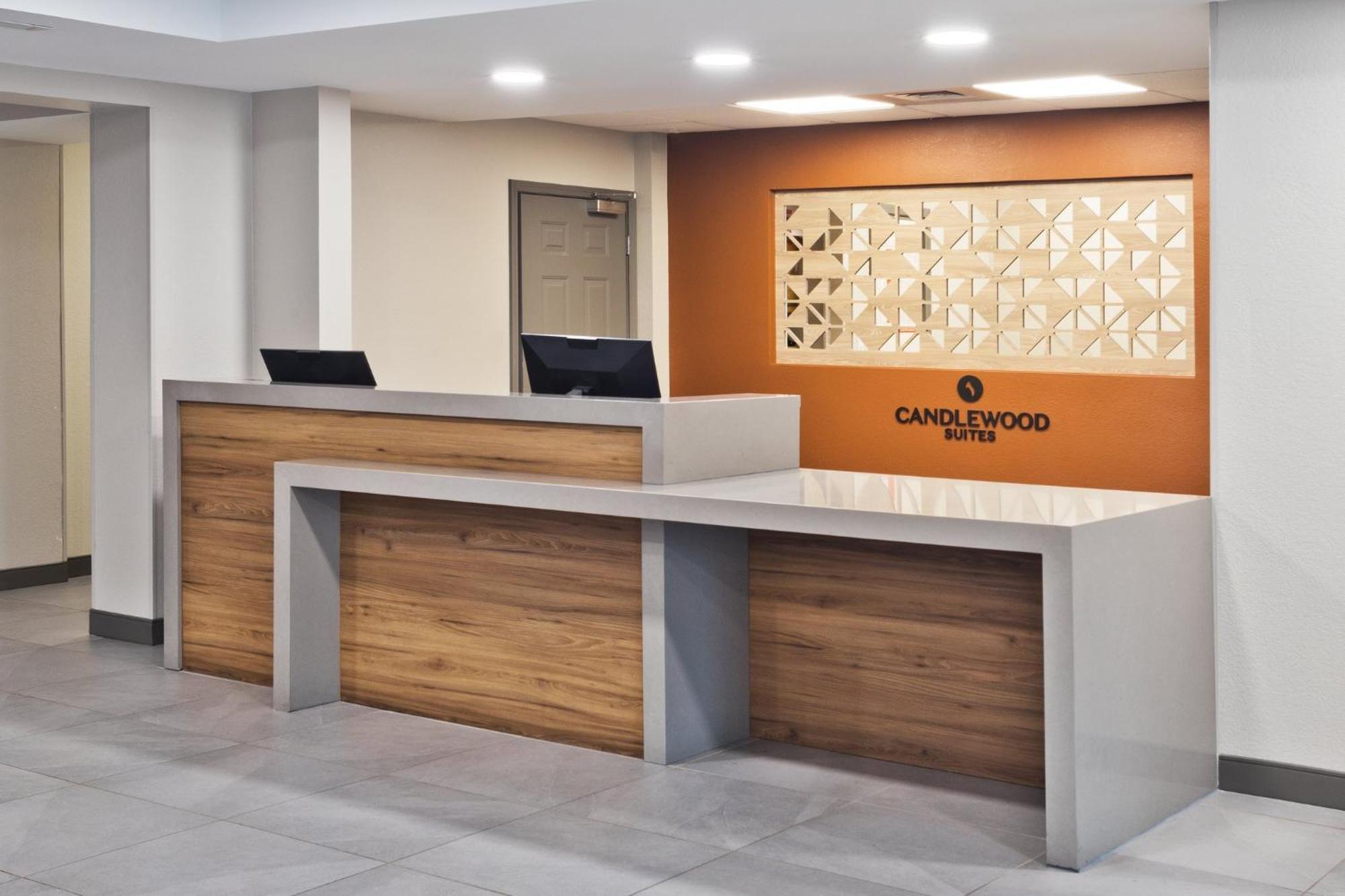 Candlewood Suites Eastchase Park By Ihg Montgomery Eksteriør bilde