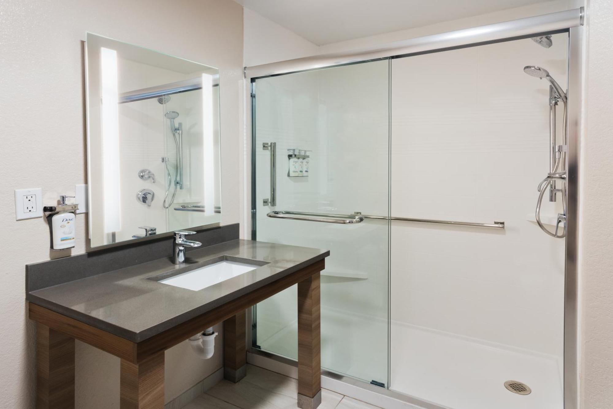 Candlewood Suites Eastchase Park By Ihg Montgomery Eksteriør bilde