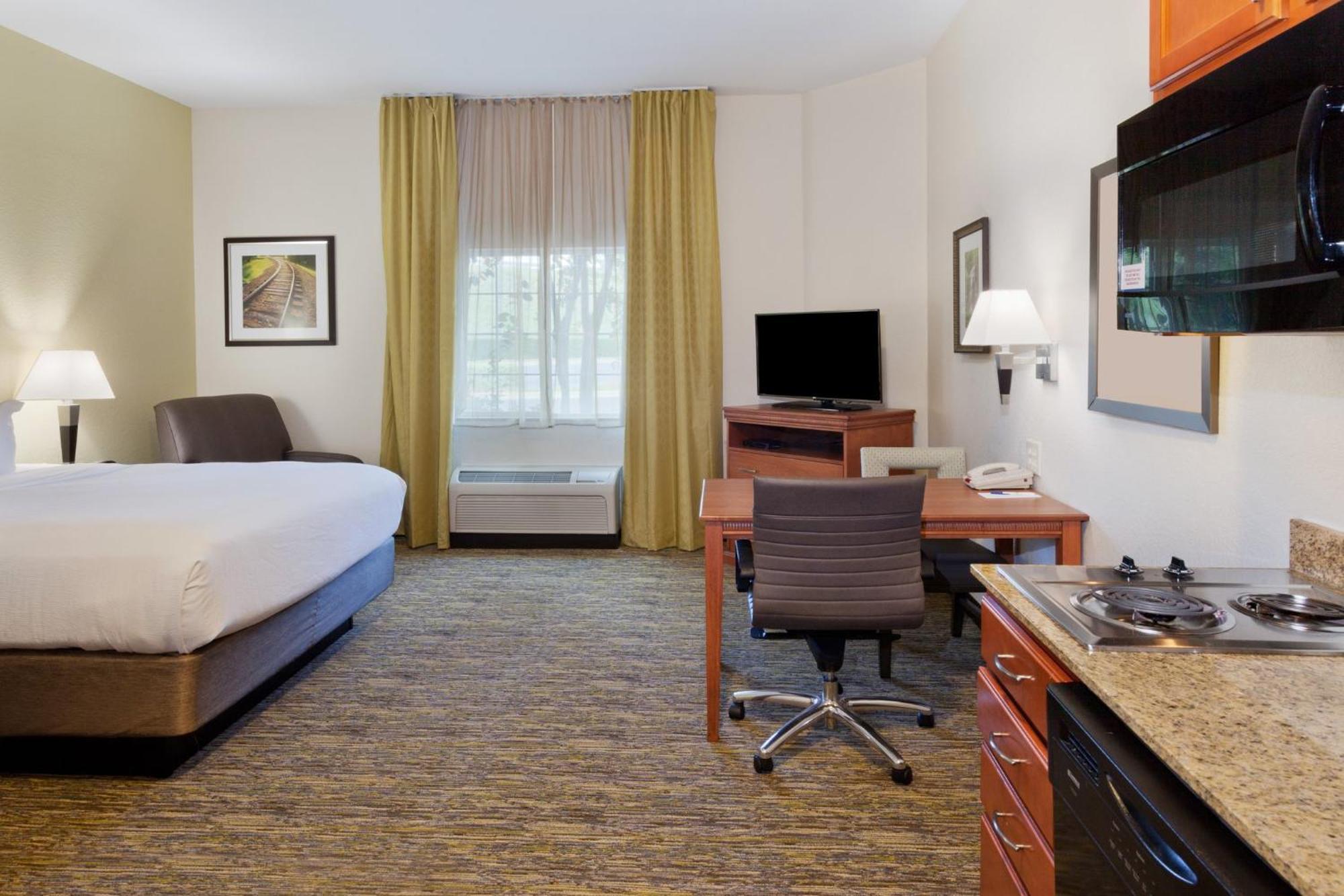 Candlewood Suites Eastchase Park By Ihg Montgomery Eksteriør bilde