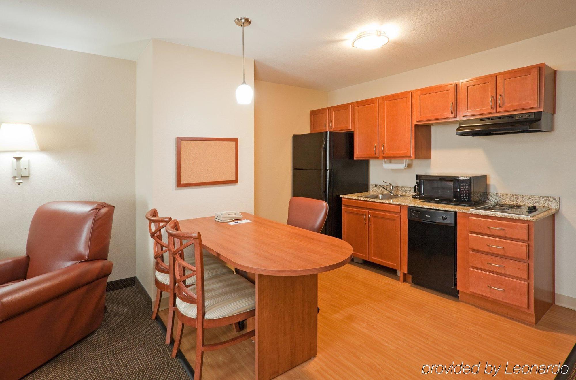 Candlewood Suites Eastchase Park By Ihg Montgomery Rom bilde