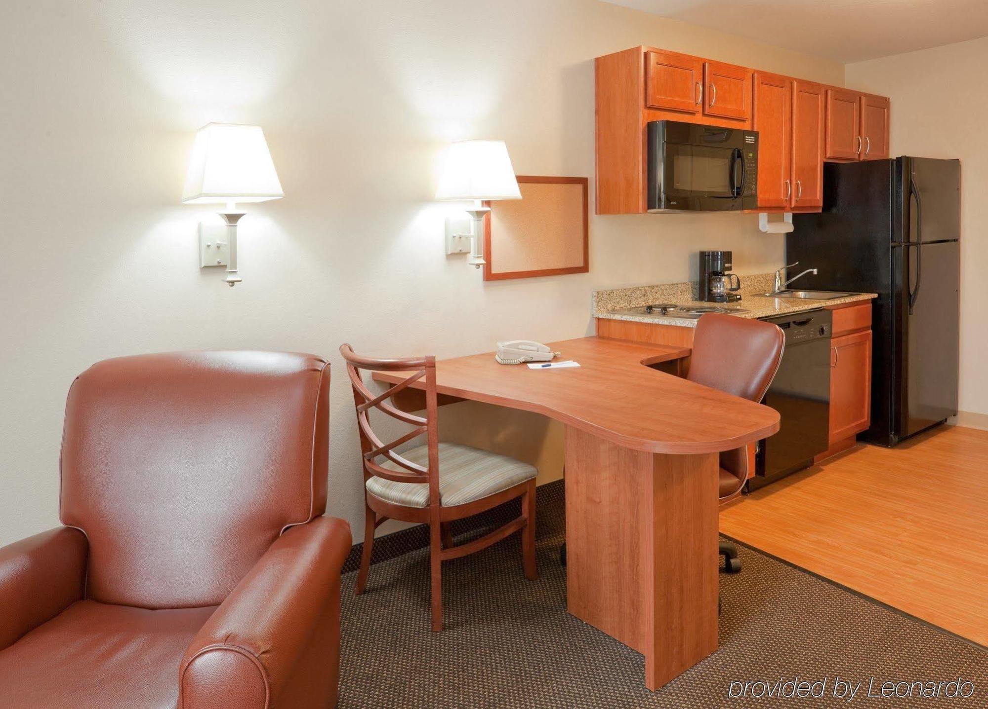 Candlewood Suites Eastchase Park By Ihg Montgomery Eksteriør bilde